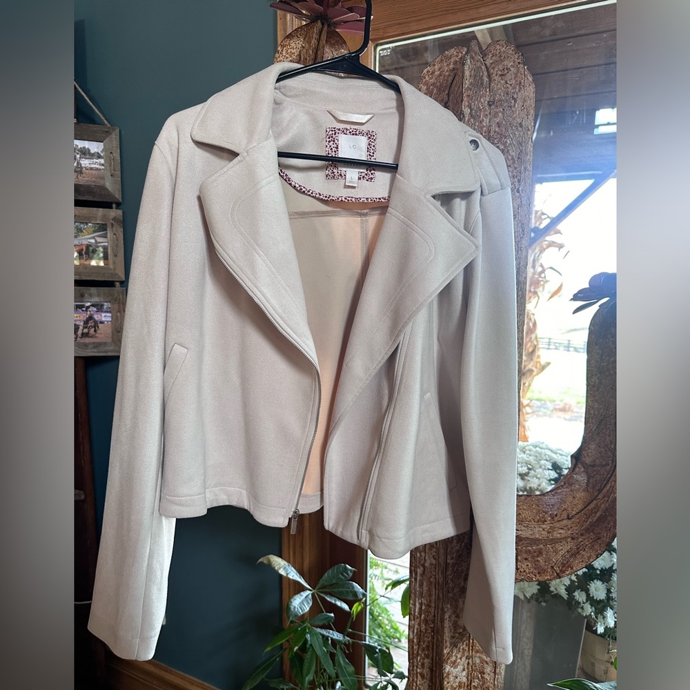 Stylish Lauren Conrad blazer